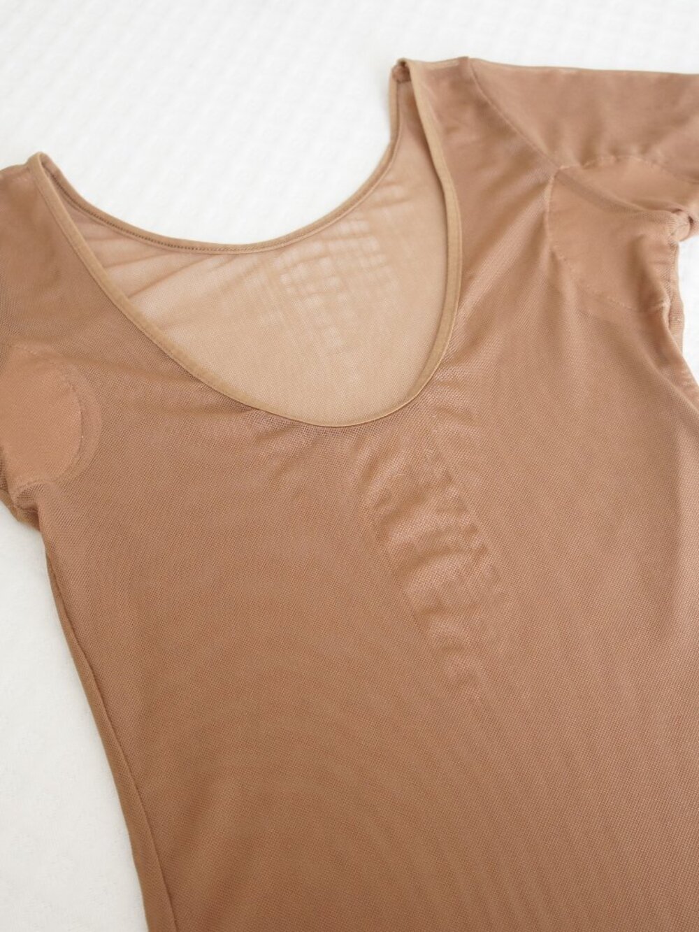 Numi The Signature Mesh Undershirt Color Cinnamon Size Extra Small - Picture 12 of 12